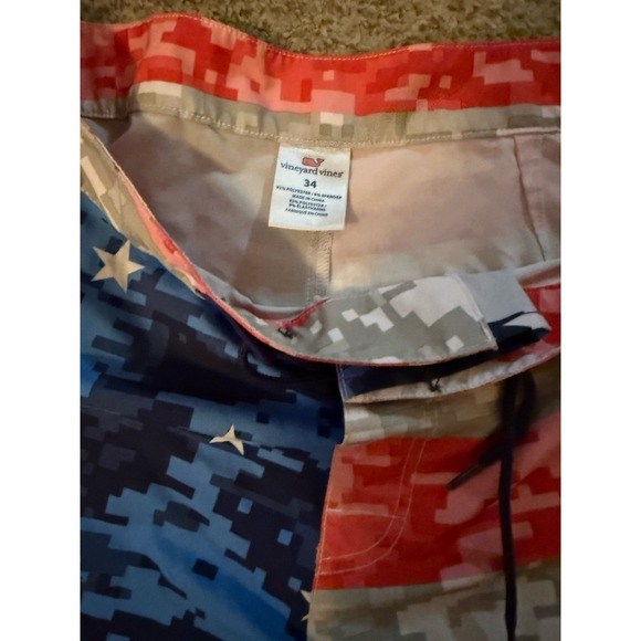 Vineyard Vines Swim Trunks American Flag Pattern Mens Sz 34 Beach Pool Stars - Picture 4 of 4